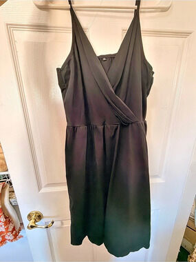 Basic black mini dress with pockets